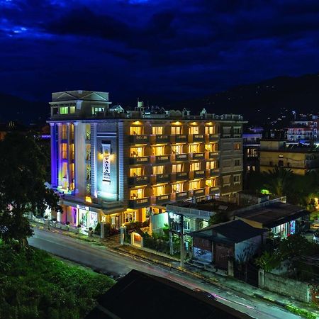 Da Yatra Courtyard Hotel Pokhara Exteriör bild