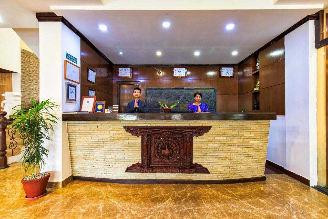 Da Yatra Courtyard Hotel Pokhara Exteriör bild
